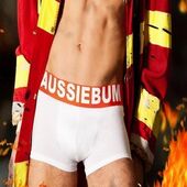 Мужские трусы хипсы белые с красной резинкой Aussiebum Flame Burn Hipster